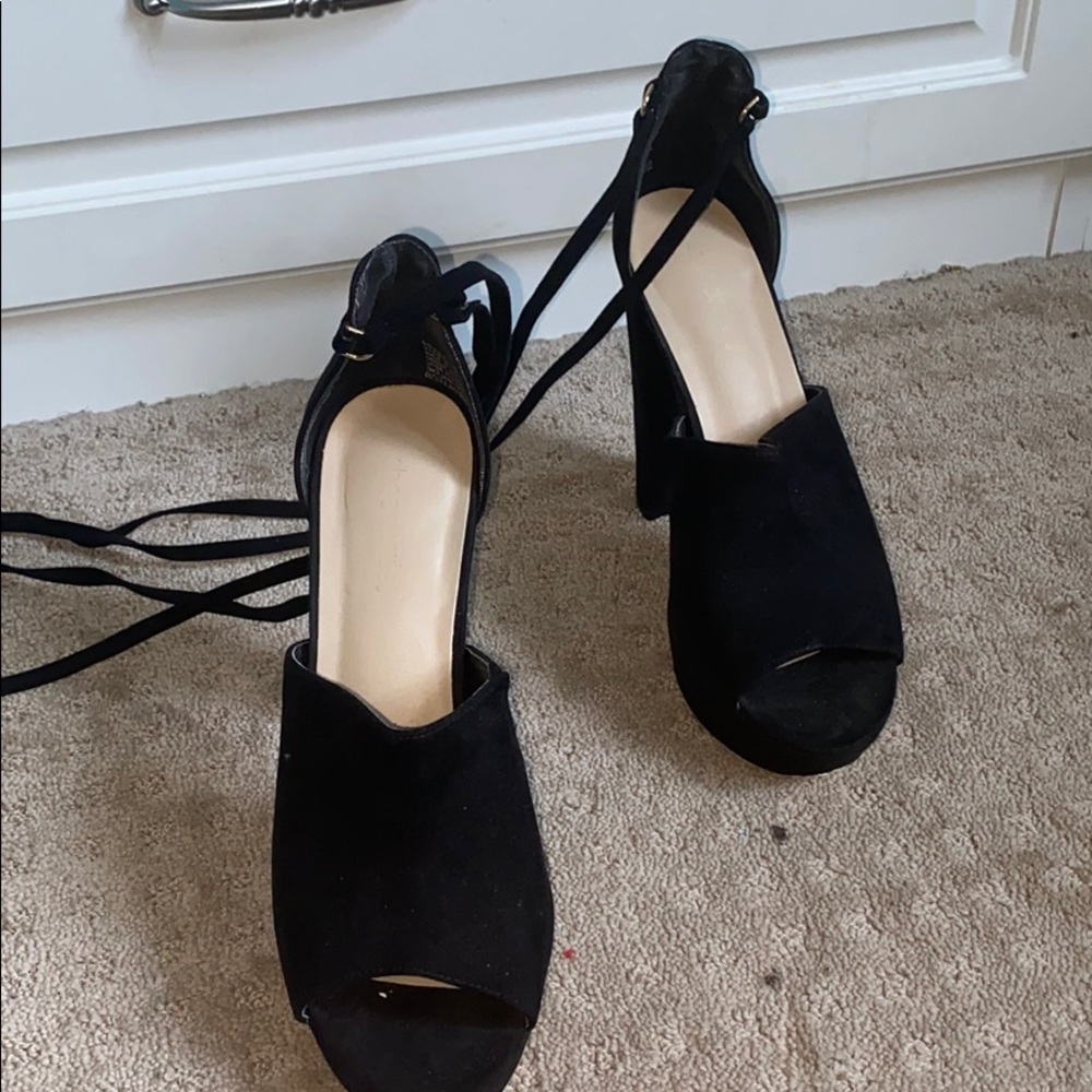 Black platform lace up heels